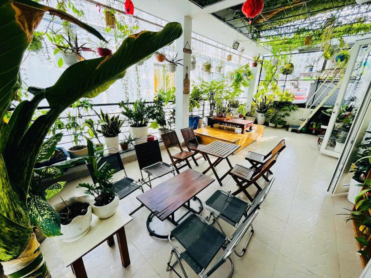 ハロー サイゴン ホームステイ ホーチミン市 エクステリア 写真